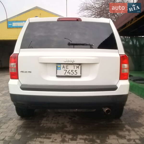 Позашляховик / Кросовер Jeep Patriot 2011 в П'ятихатках