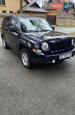 Позашляховик / Кросовер Jeep Patriot 2013 в Чернігові