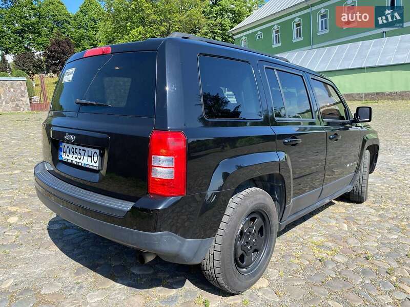 Позашляховик / Кросовер Jeep Patriot 2016 в Мукачевому