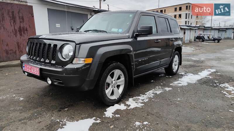 Позашляховик / Кросовер Jeep Patriot 2016 в Києві