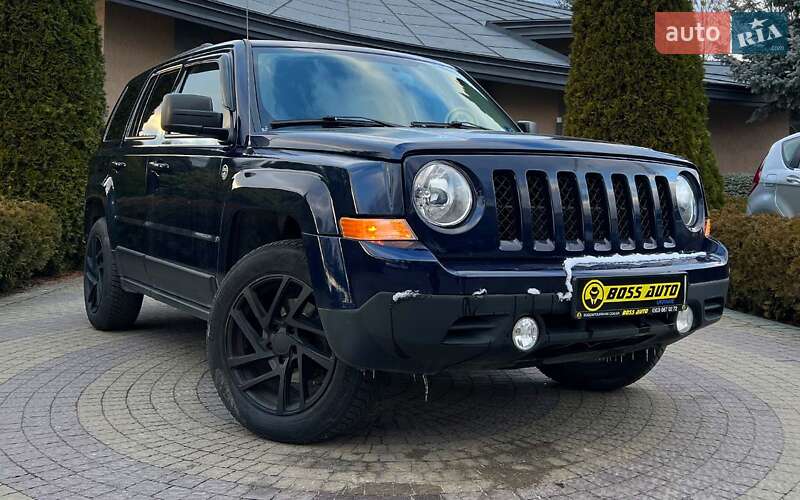 Позашляховик / Кросовер Jeep Patriot 2016 в Львові