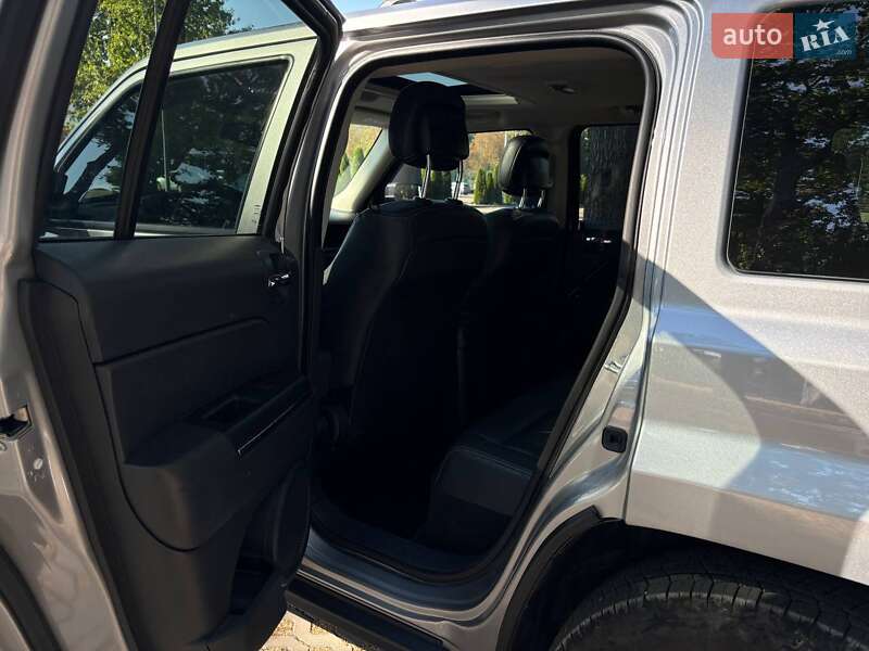 Позашляховик / Кросовер Jeep Patriot 2015 в Харкові