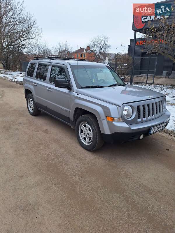 Внедорожник / Кроссовер Jeep Patriot 2016 в 