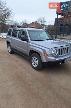 Внедорожник / Кроссовер Jeep Patriot 2016 в 