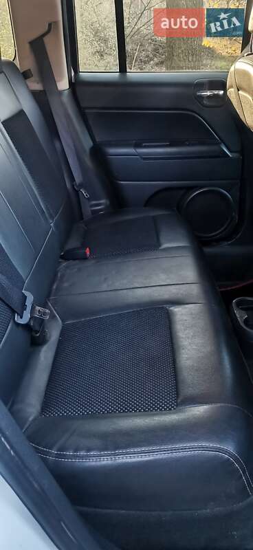 Внедорожник / Кроссовер Jeep Patriot 2016 в Маньковке