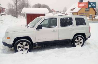 Внедорожник / Кроссовер Jeep Patriot 2013 в Красилове