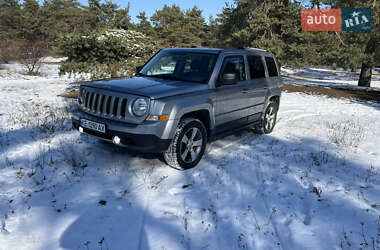 Внедорожник / Кроссовер Jeep Patriot 2016 в Днепре