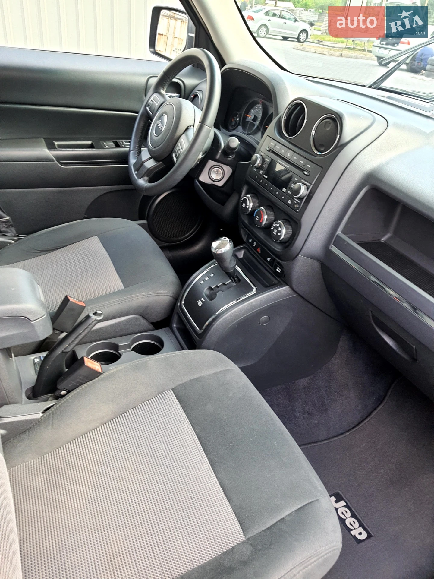 2014 Jeep Liberty (Patriot) - мініатюра 34