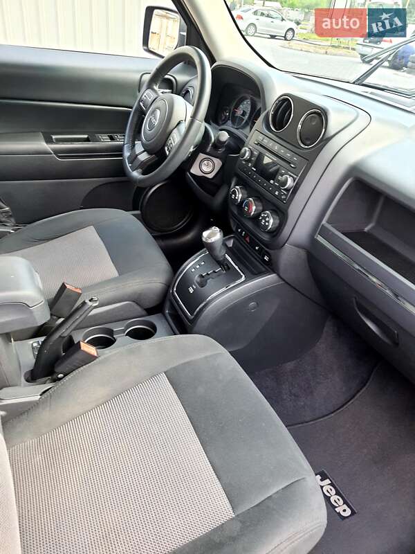 Позашляховик / Кросовер Jeep Patriot 2014 в Запоріжжі