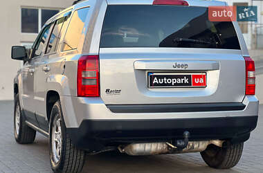 Внедорожник / Кроссовер Jeep Patriot 2011 в 