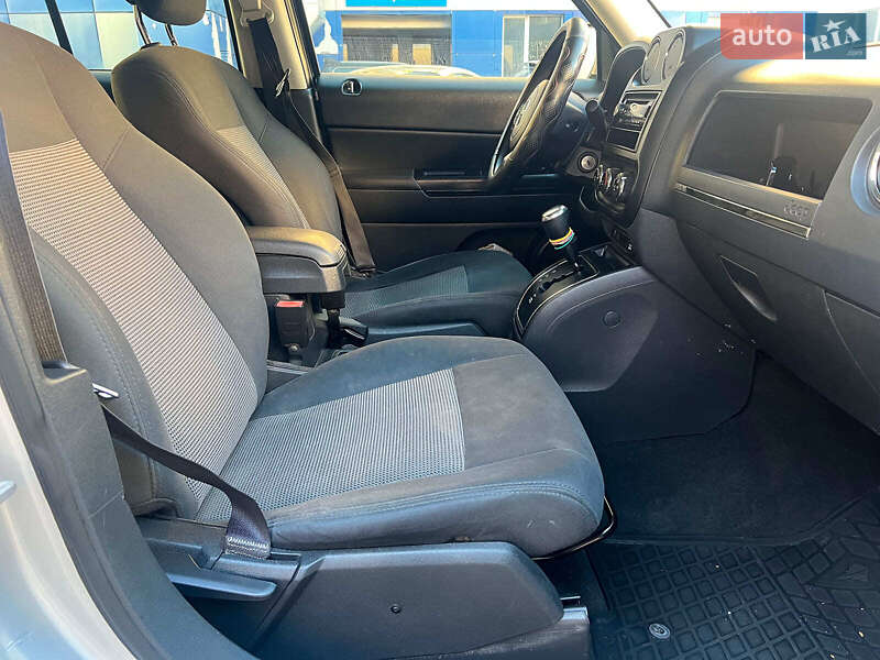 Внедорожник / Кроссовер Jeep Patriot 2011 в Одессе