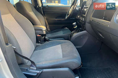 Внедорожник / Кроссовер Jeep Patriot 2011 в 