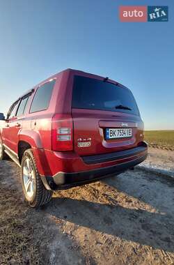 Позашляховик / Кросовер Jeep Patriot 2015 в 