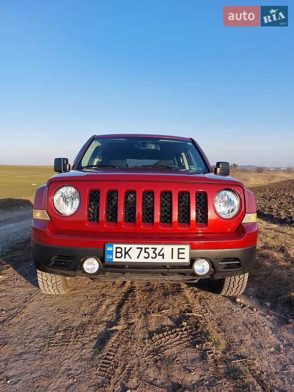 Позашляховик / Кросовер Jeep Patriot 2015 в 