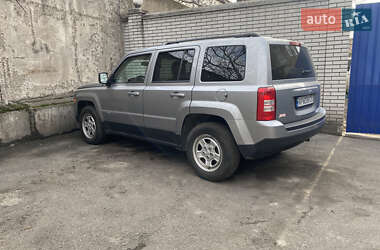 Внедорожник / Кроссовер Jeep Patriot 2016 в 