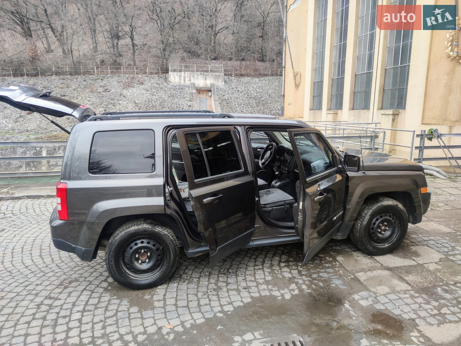 2014 Jeep Liberty (Patriot) - мініатюра 4