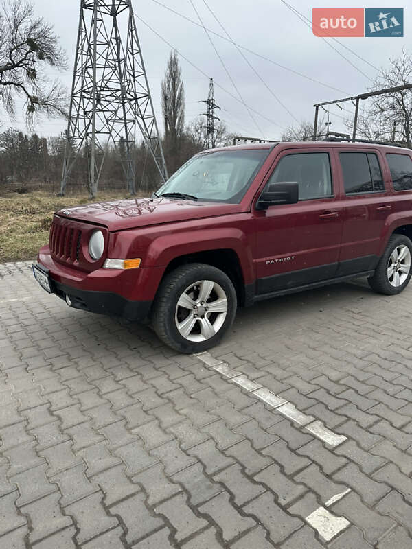 Позашляховик / Кросовер Jeep Patriot 2013 в Хмельницькому