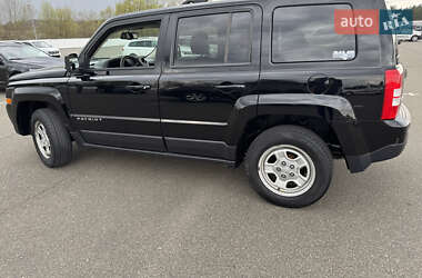 Внедорожник / Кроссовер Jeep Patriot 2016 в 