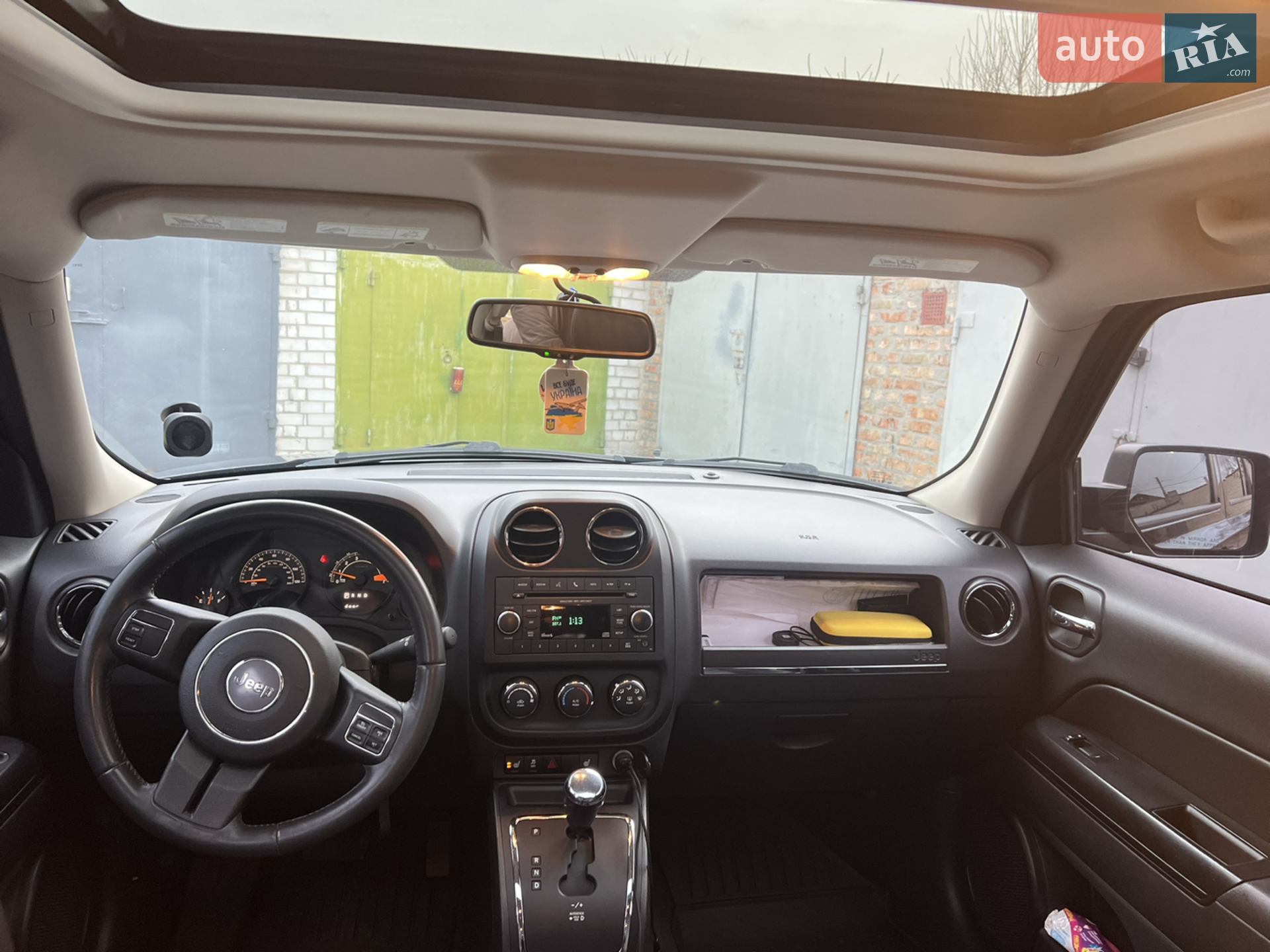 2015 Jeep Liberty (Patriot) - мініатюра 4