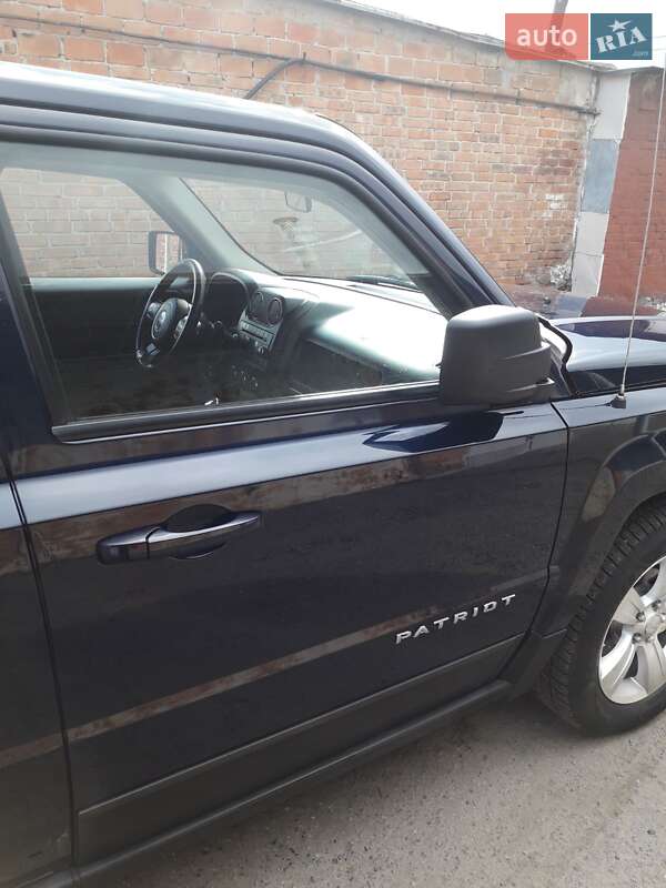 Позашляховик / Кросовер Jeep Patriot 2012 в Полтаві