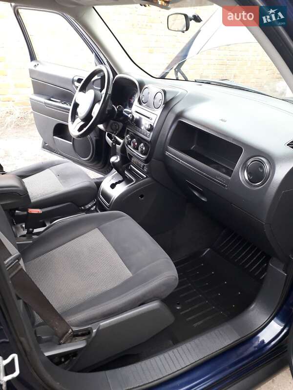 Позашляховик / Кросовер Jeep Patriot 2012 в Полтаві