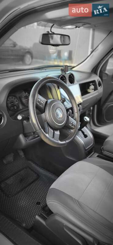 Внедорожник / Кроссовер Jeep Patriot 2013 в Львове