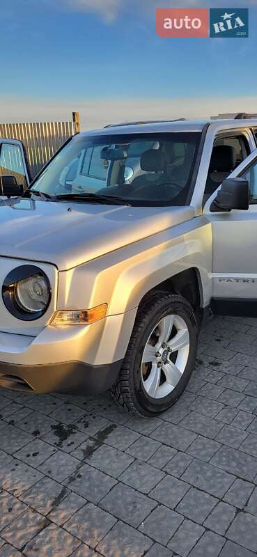 Внедорожник / Кроссовер Jeep Patriot 2013 в Львове