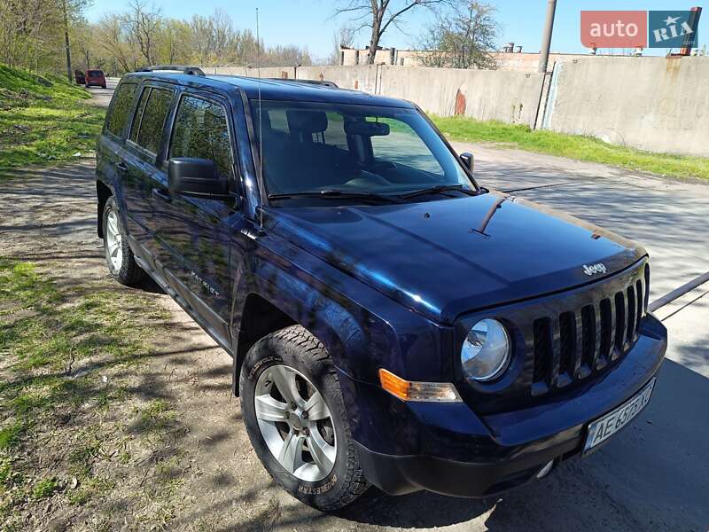 Внедорожник / Кроссовер Jeep Patriot 2016 в 