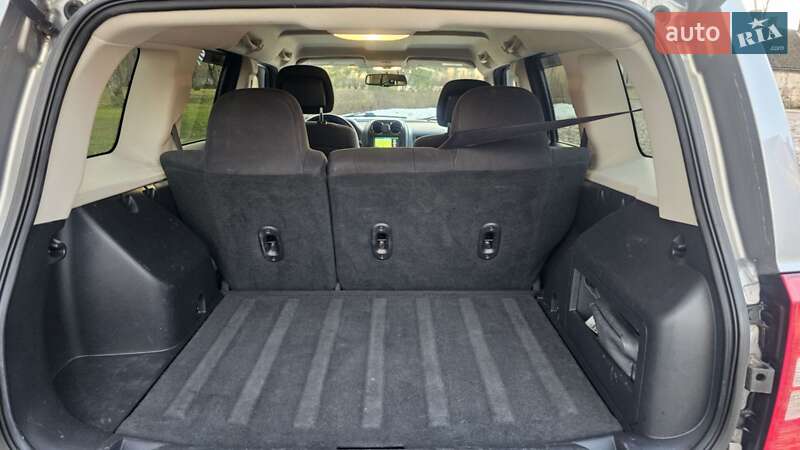 Позашляховик / Кросовер Jeep Patriot 2015 в Києві