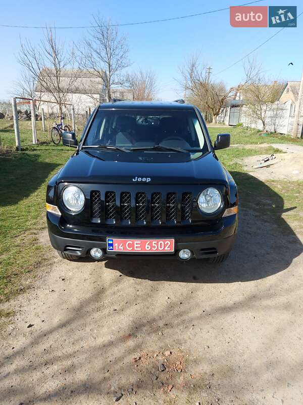 Позашляховик / Кросовер Jeep Patriot 2016 в 