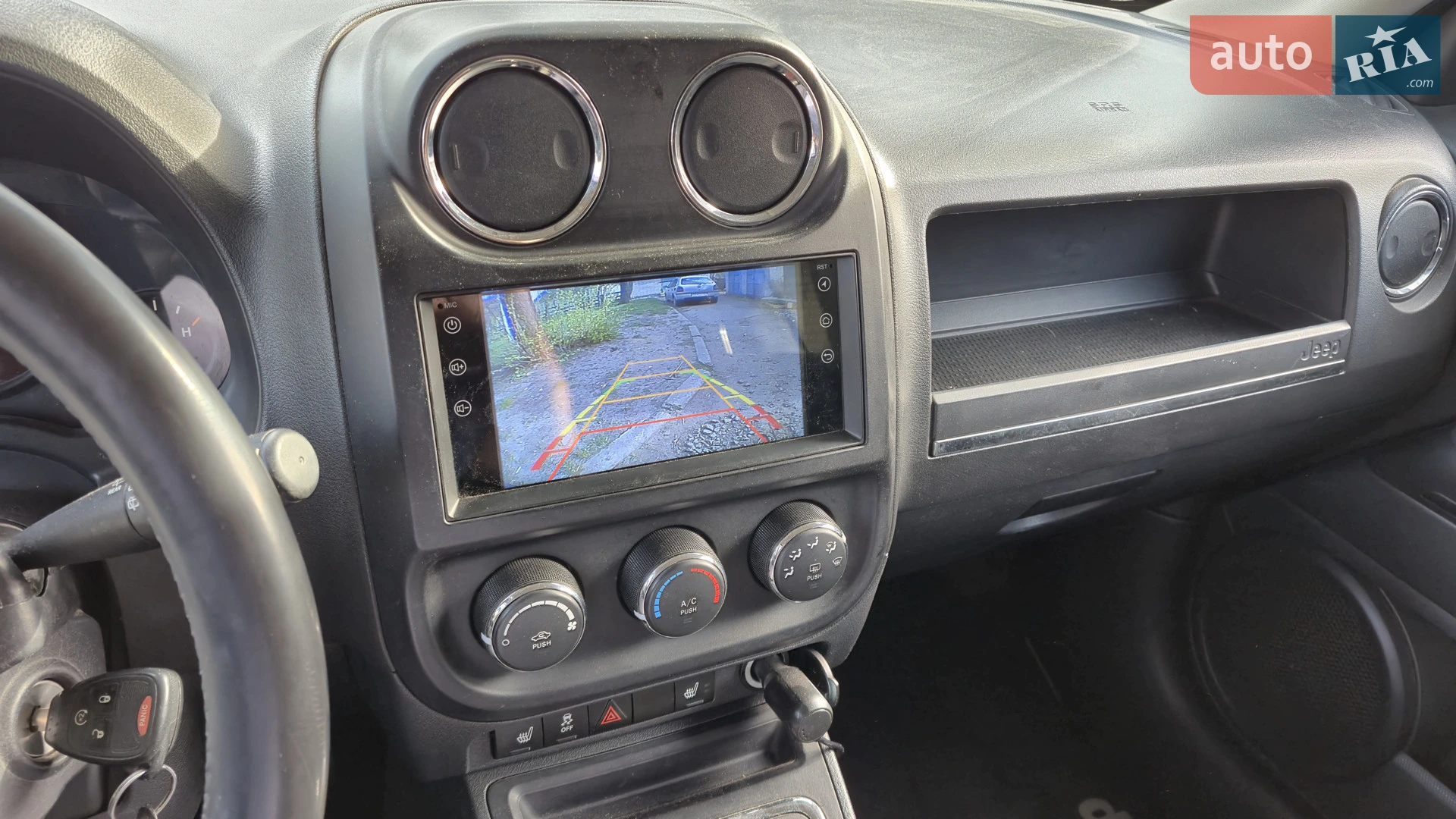 2015 Jeep Liberty (Patriot) - мініатюра 20