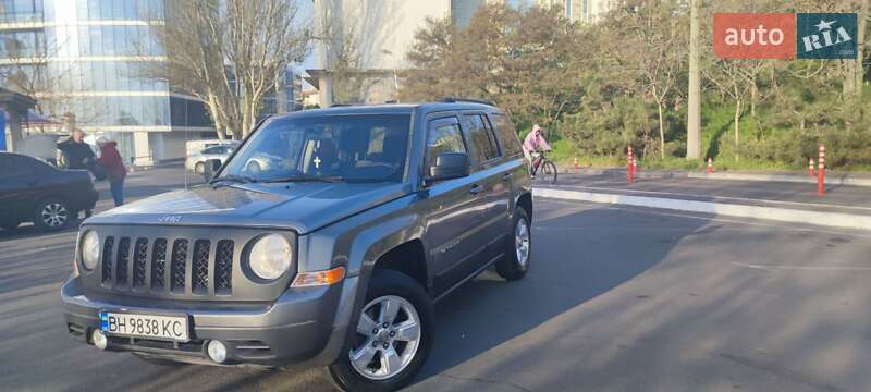 Позашляховик / Кросовер Jeep Patriot 2011 в Одесі