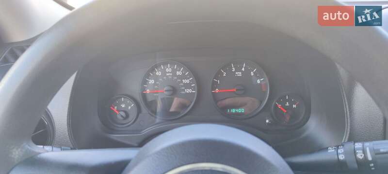 Позашляховик / Кросовер Jeep Patriot 2011 в Одесі