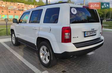 Позашляховик / Кросовер Jeep Patriot 2013 в 