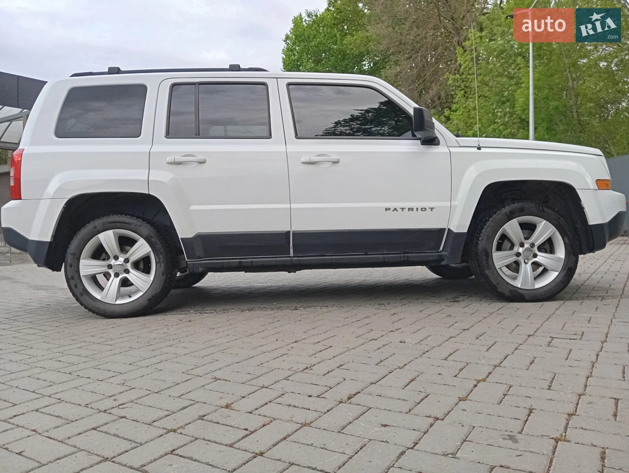 2015 Jeep Liberty (Patriot) - мініатюра 26