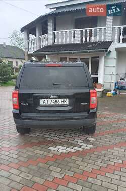 Внедорожник / Кроссовер Jeep Patriot 2014 в 