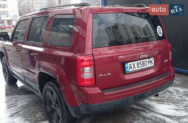 Внедорожник / Кроссовер Jeep Patriot 2016 в 