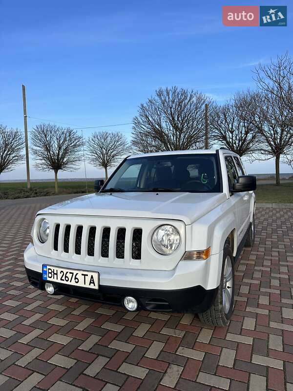 Позашляховик / Кросовер Jeep Patriot 2016 в Татарбунарах