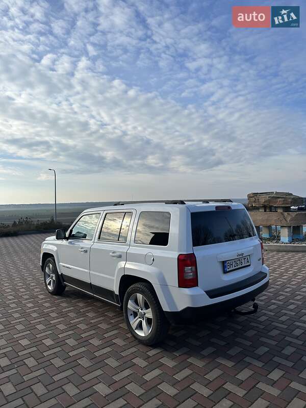 Позашляховик / Кросовер Jeep Patriot 2016 в Татарбунарах
