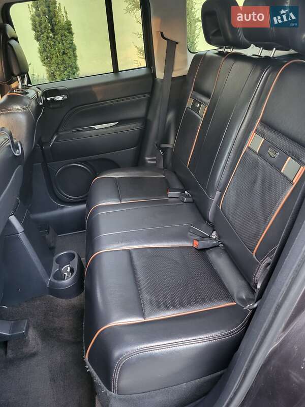 Позашляховик / Кросовер Jeep Patriot 2015 в Києві