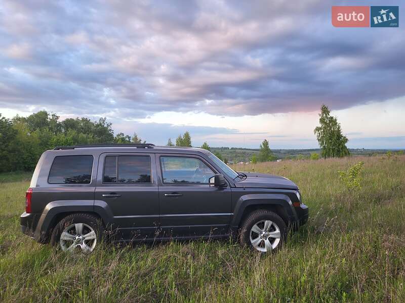 Позашляховик / Кросовер Jeep Patriot 2015 в Києві