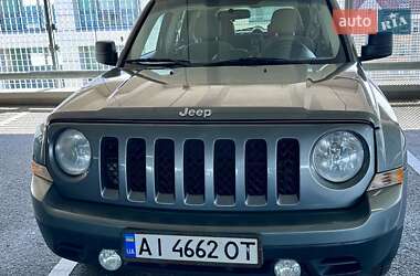 Позашляховик / Кросовер Jeep Patriot 2011 в Києві