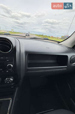 Внедорожник / Кроссовер Jeep Patriot 2011 в 