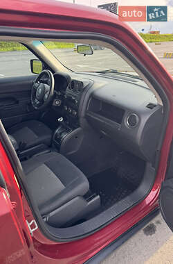 Внедорожник / Кроссовер Jeep Patriot 2011 в 