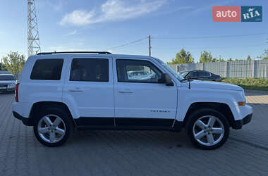 Позашляховик / Кросовер Jeep Patriot 2014 в 