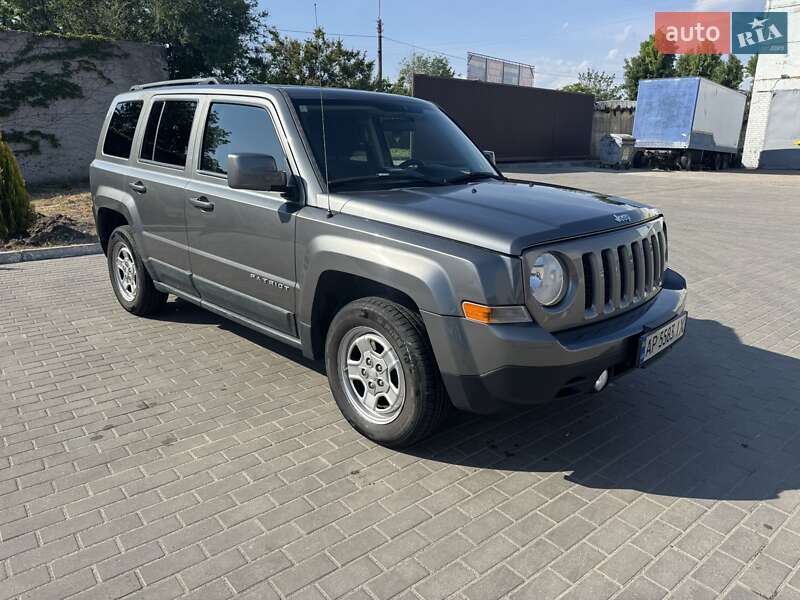 Позашляховик / Кросовер Jeep Patriot 2011 в Запоріжжі