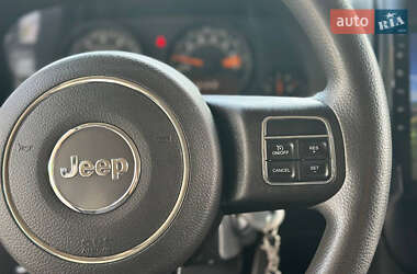 Внедорожник / Кроссовер Jeep Patriot 2014 в 