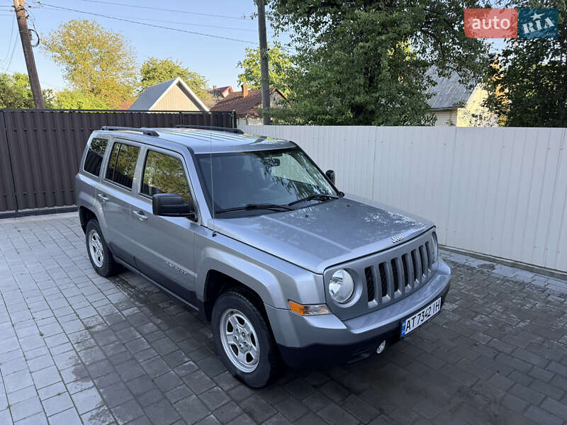 Позашляховик / Кросовер Jeep Patriot 2016 в Делятині