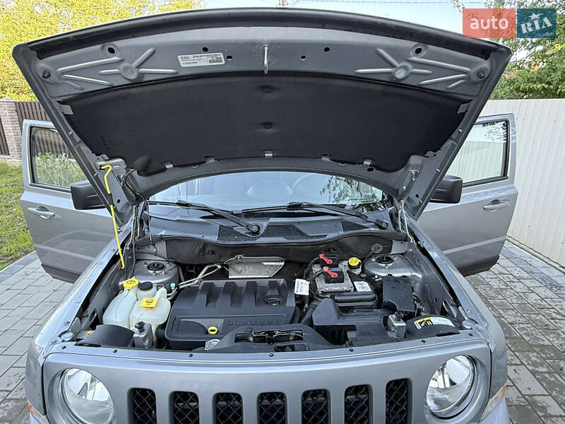 Позашляховик / Кросовер Jeep Patriot 2016 в Делятині