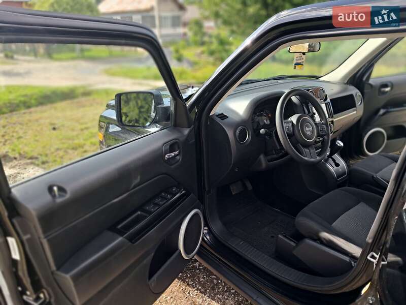 Позашляховик / Кросовер Jeep Patriot 2015 в Трускавці